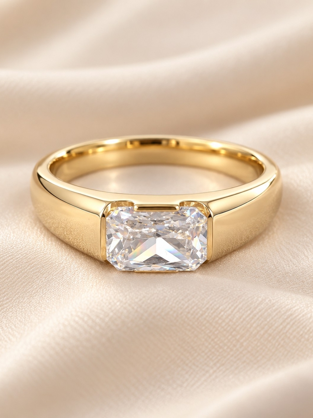 14k.Gold Laminated Cushion-Cut Solitaire Ring with Clear Stone
